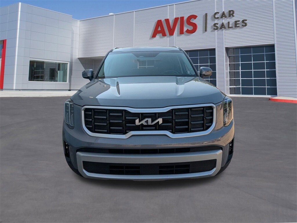 2025 Kia Telluride S photo 2