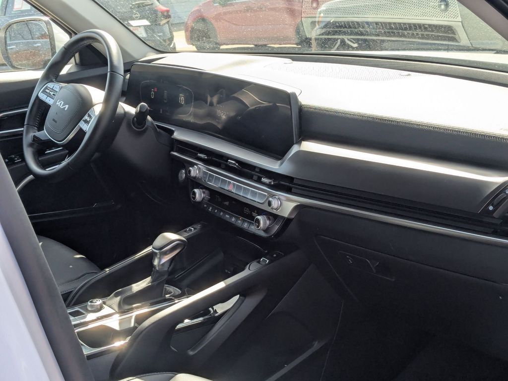 Thumbnail: 2025 Kia Telluride - 32