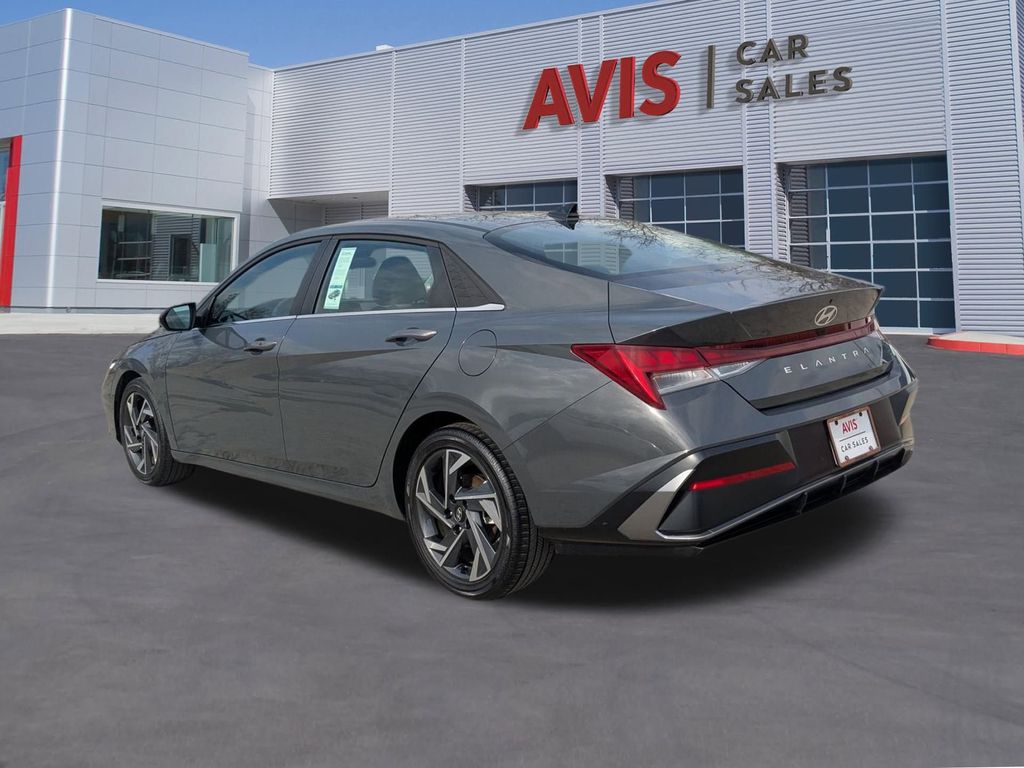 Thumbnail: 2025 Hyundai Elantra - 10