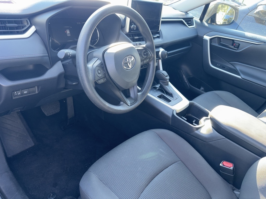 Thumbnail: 2025 Toyota RAV4 - 7