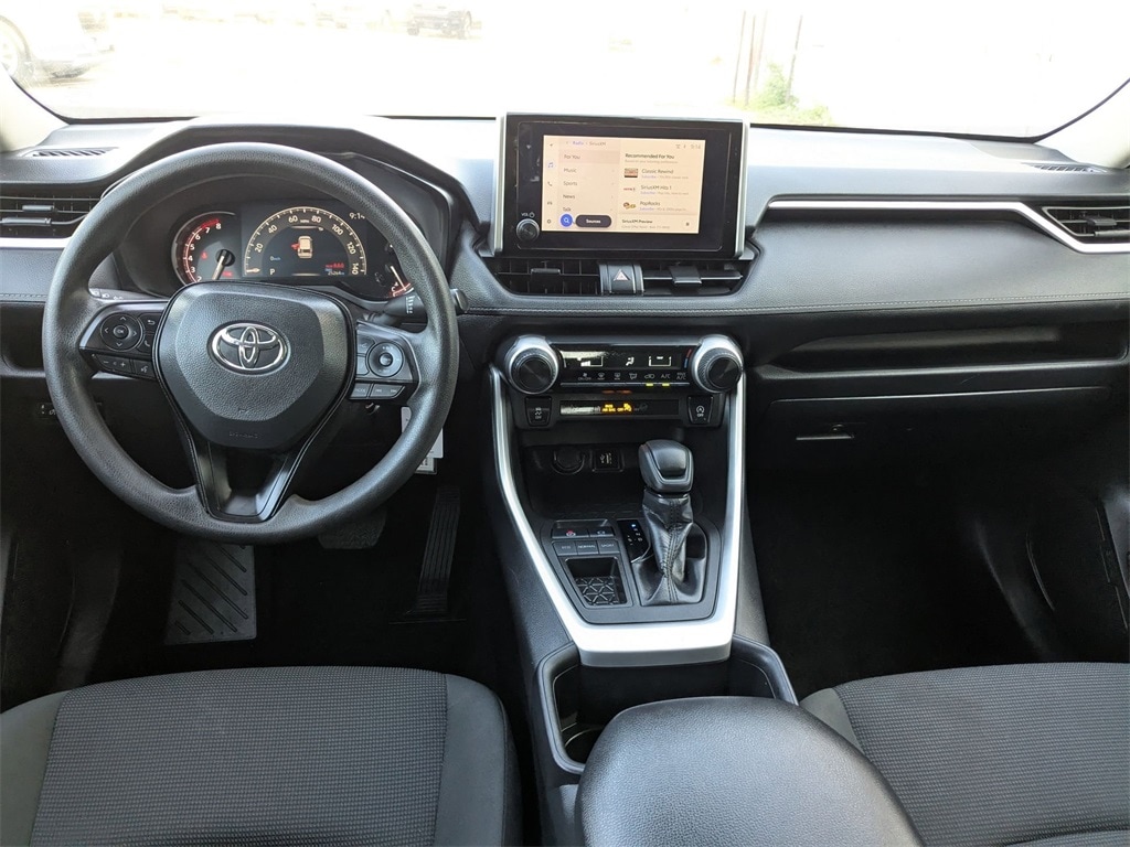 Thumbnail: 2025 Toyota RAV4 - 27