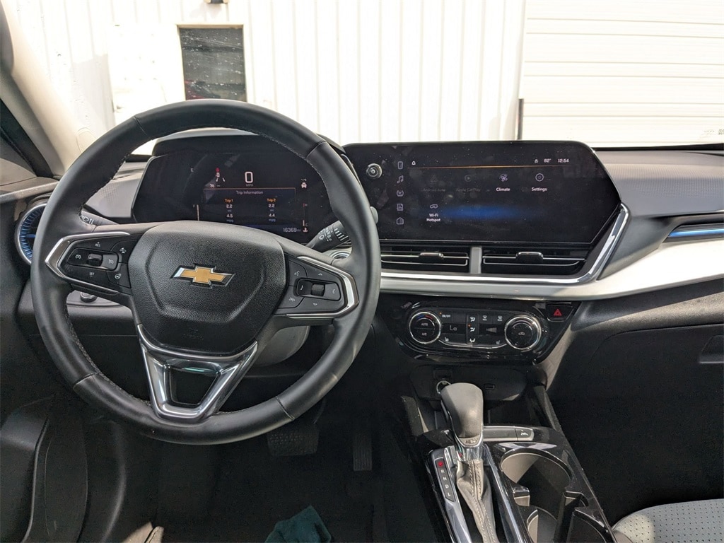 Thumbnail: 2025 Chevrolet Trax - 26