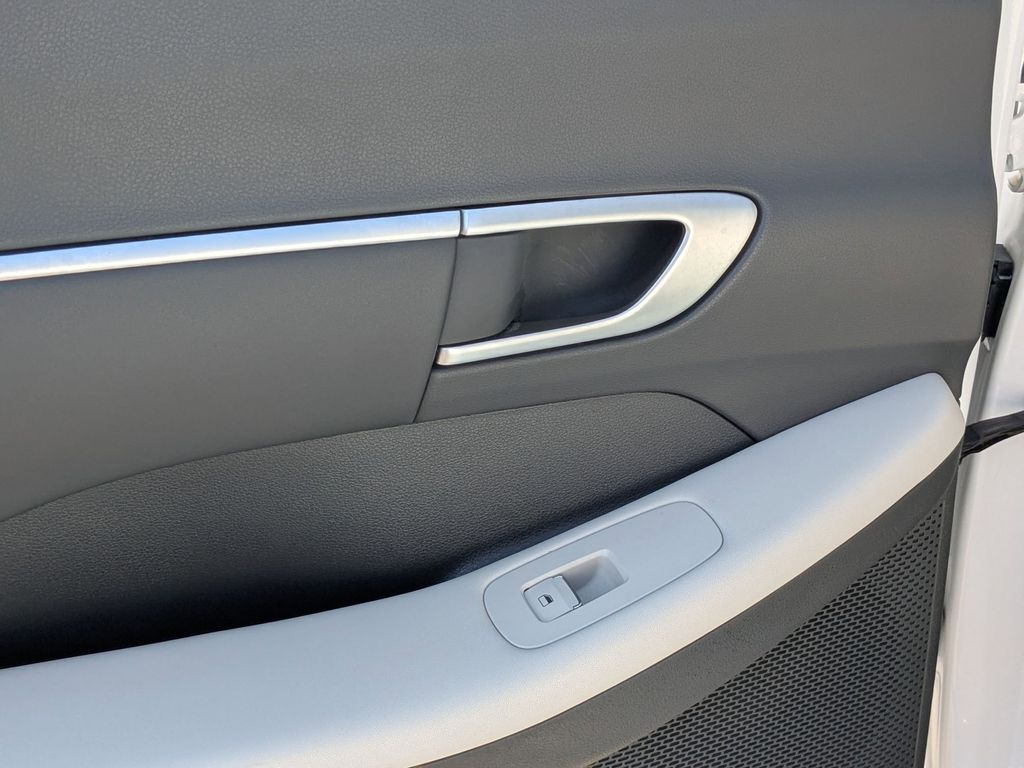 Thumbnail: 2025 Hyundai Sonata - 24