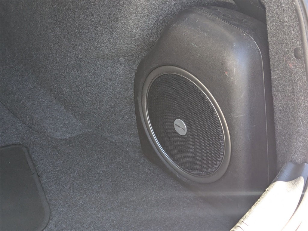 Thumbnail: 2023 Chrysler 300 - 32