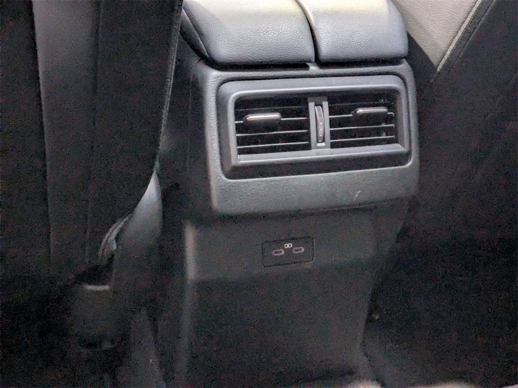 Thumbnail: 2025 Mazda CX-50 - 28