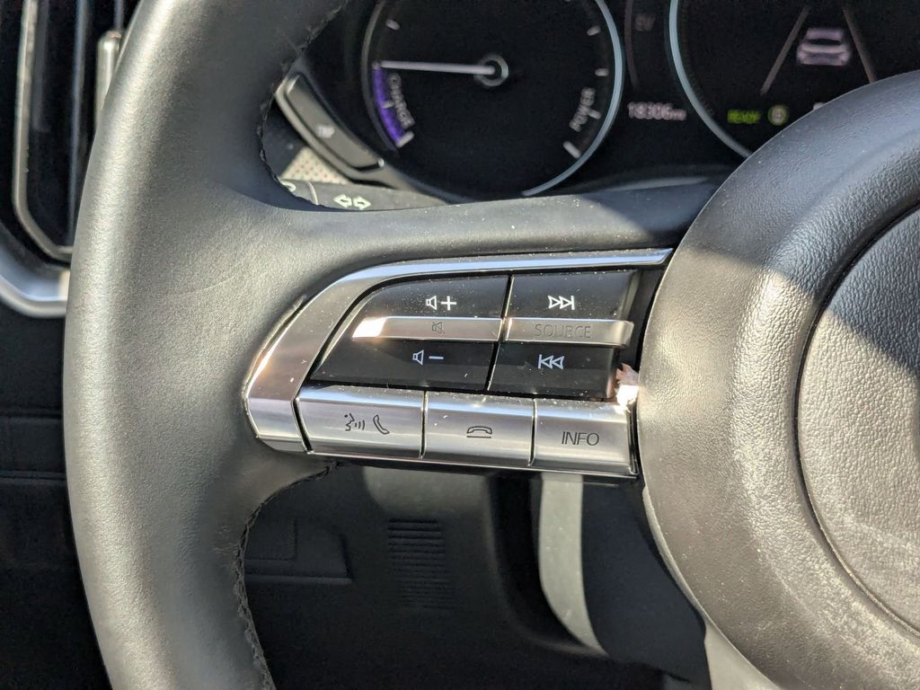 Thumbnail: 2025 Mazda CX-50 - 16