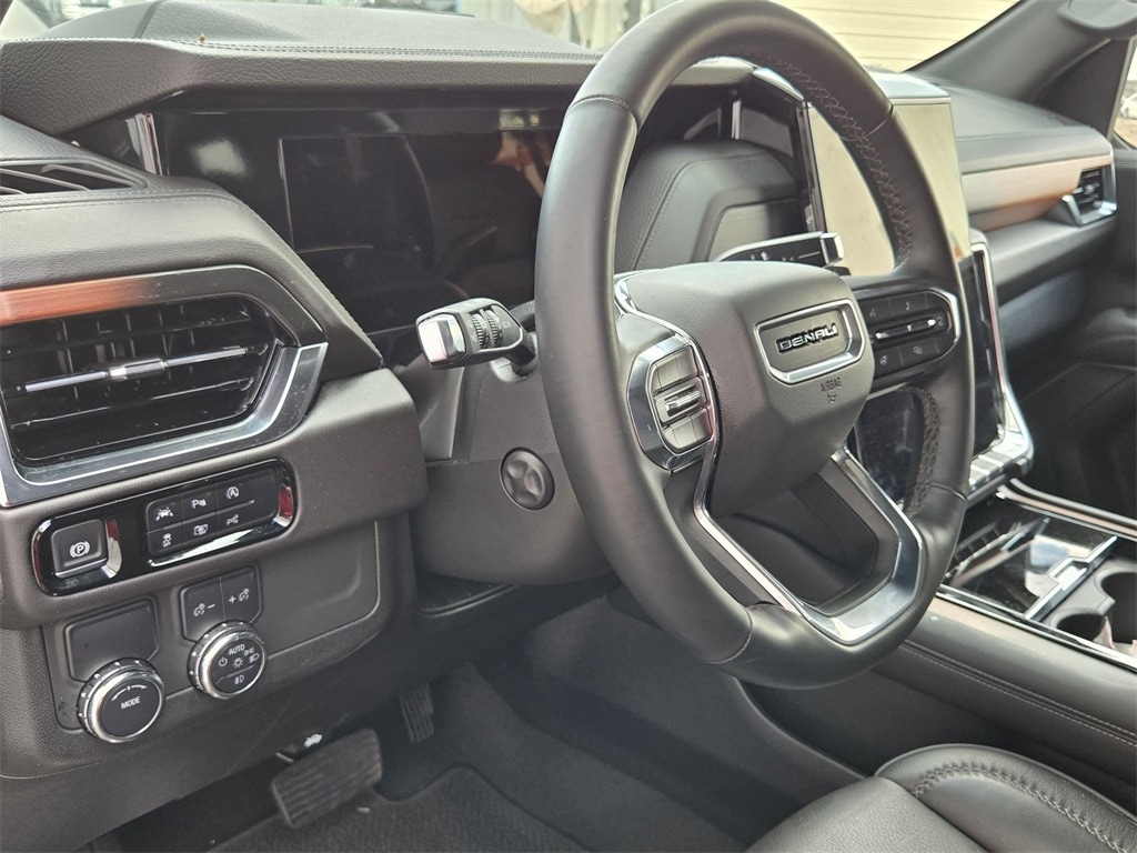 Thumbnail: 2025 GMC Yukon - 8