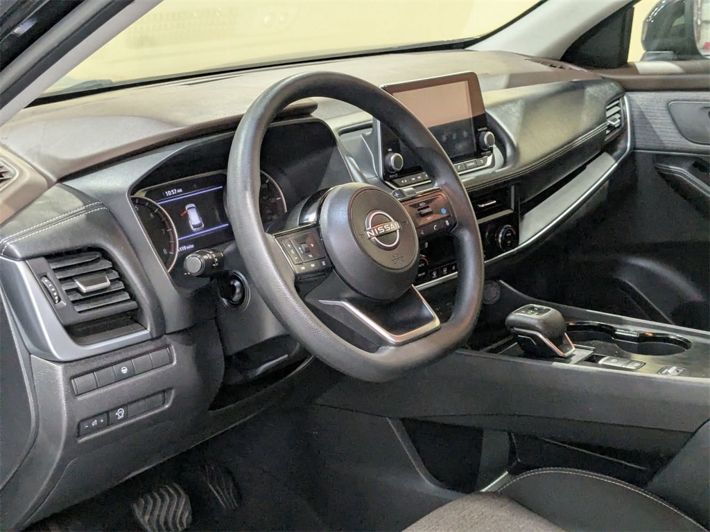 Thumbnail: 2023 Nissan Rogue - 14