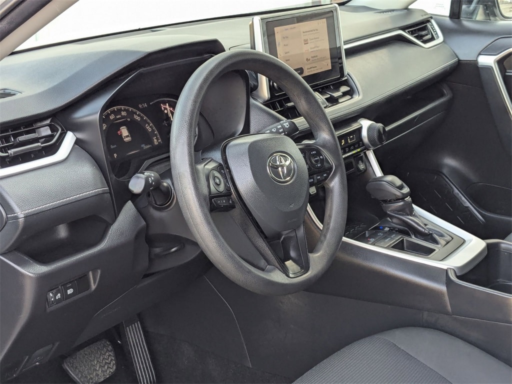 Thumbnail: 2025 Toyota RAV4 - 14