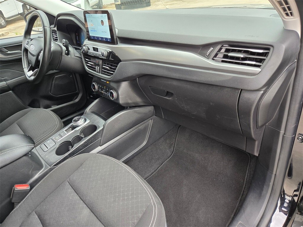 Thumbnail: 2024 Ford Escape - 31