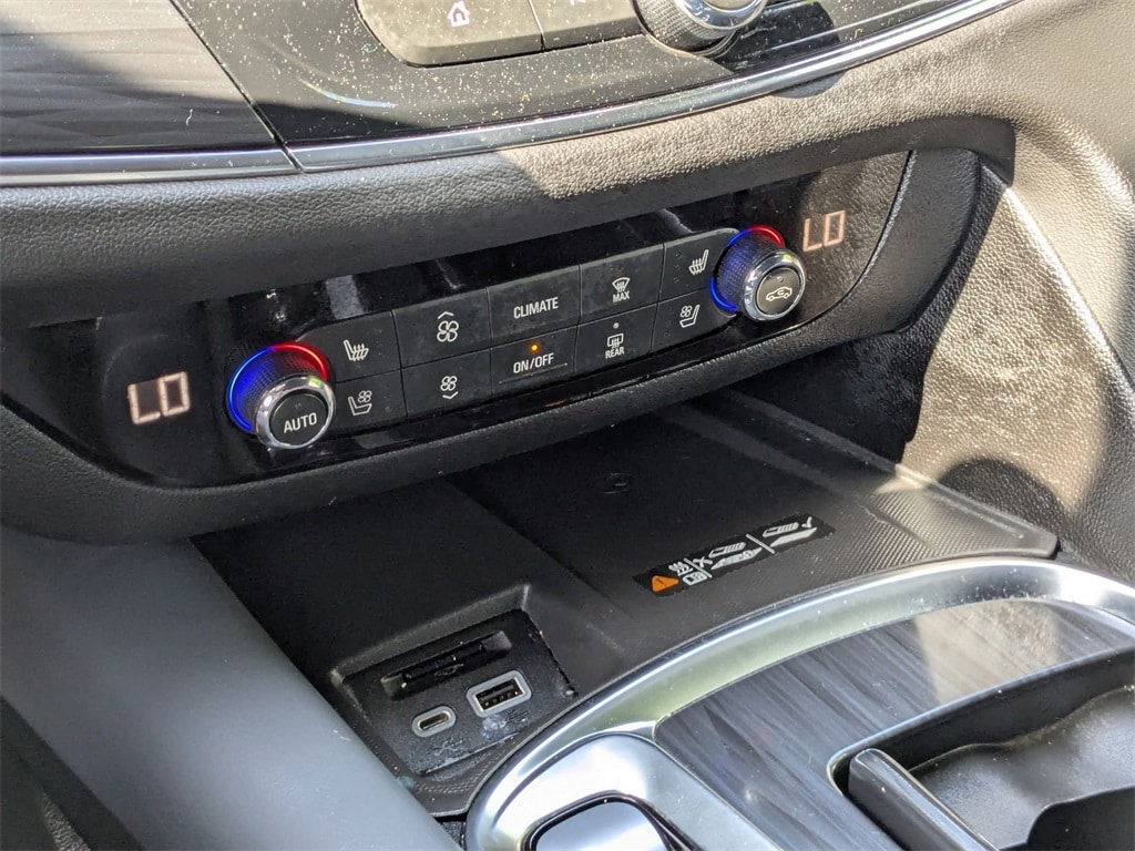 2024 Buick Enclave Premium 19