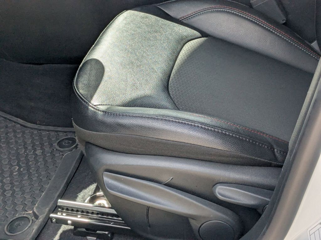 Thumbnail: 2025 Jeep Compass - 20