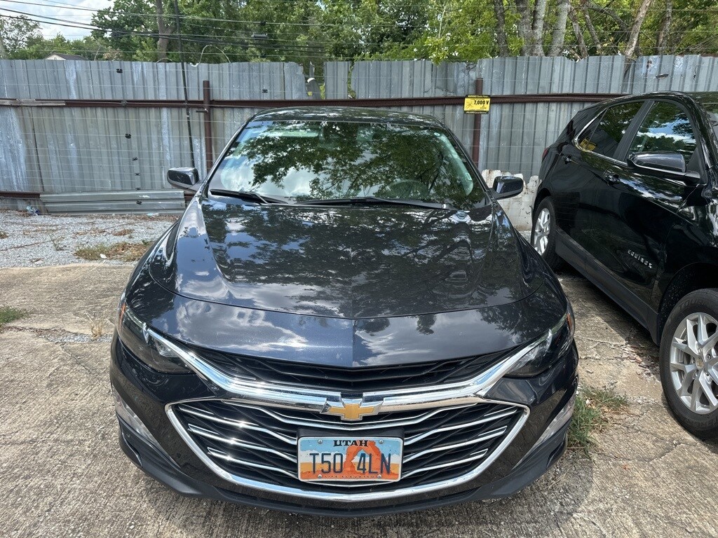 2023 Chevrolet Malibu 1LT photo 2