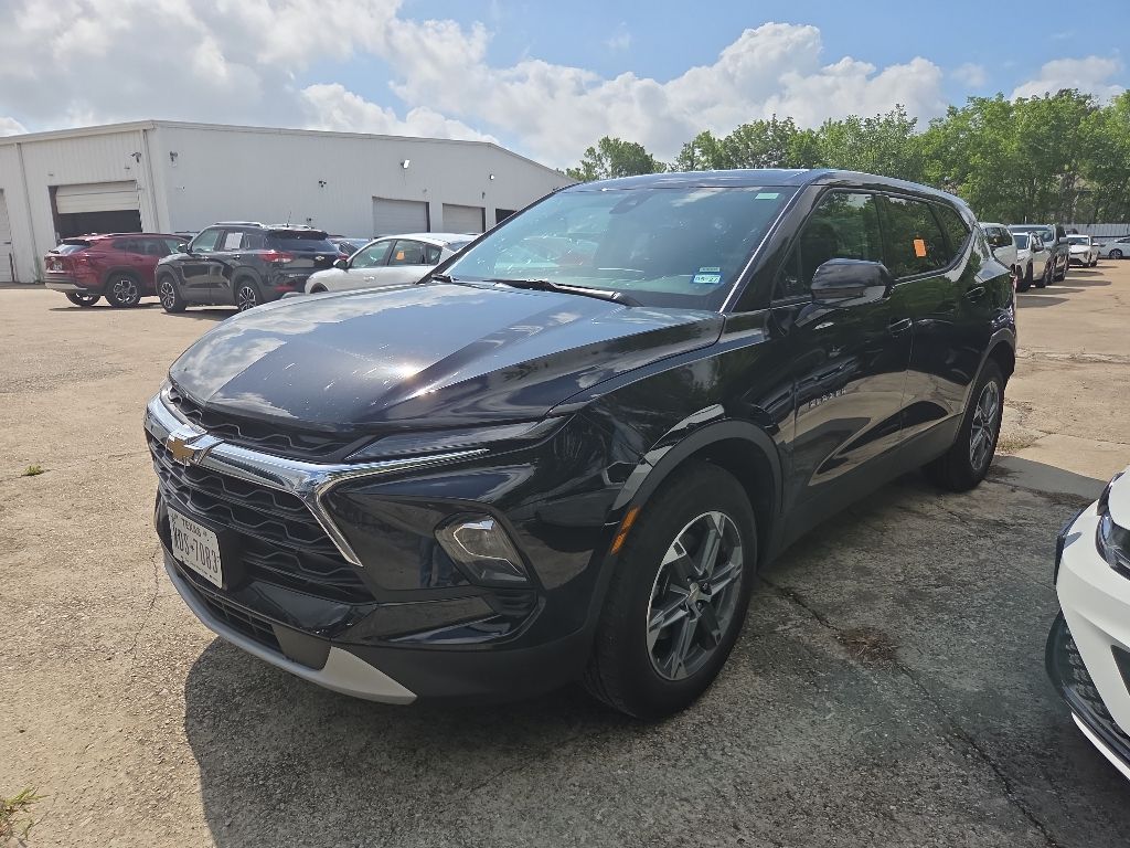 Thumbnail: 2025 Chevrolet Blazer - 1