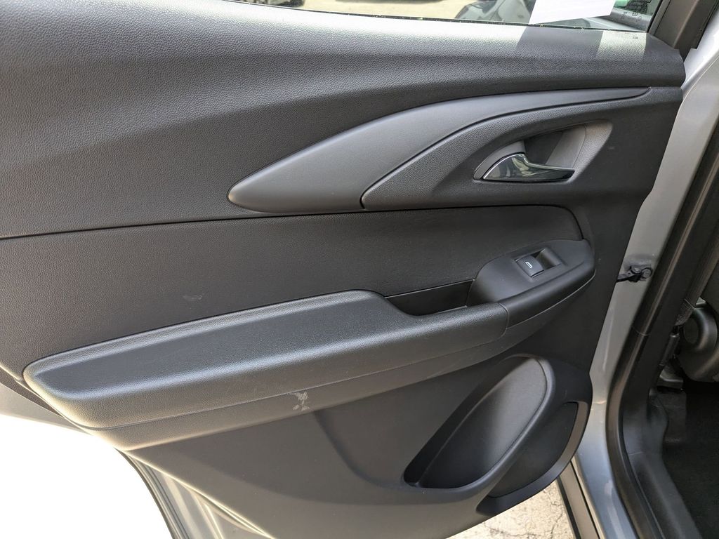 Thumbnail: 2025 Chevrolet TrailBlazer - 22