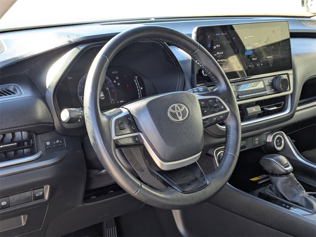 Thumbnail: 2025 Toyota Grand Highlander - 15