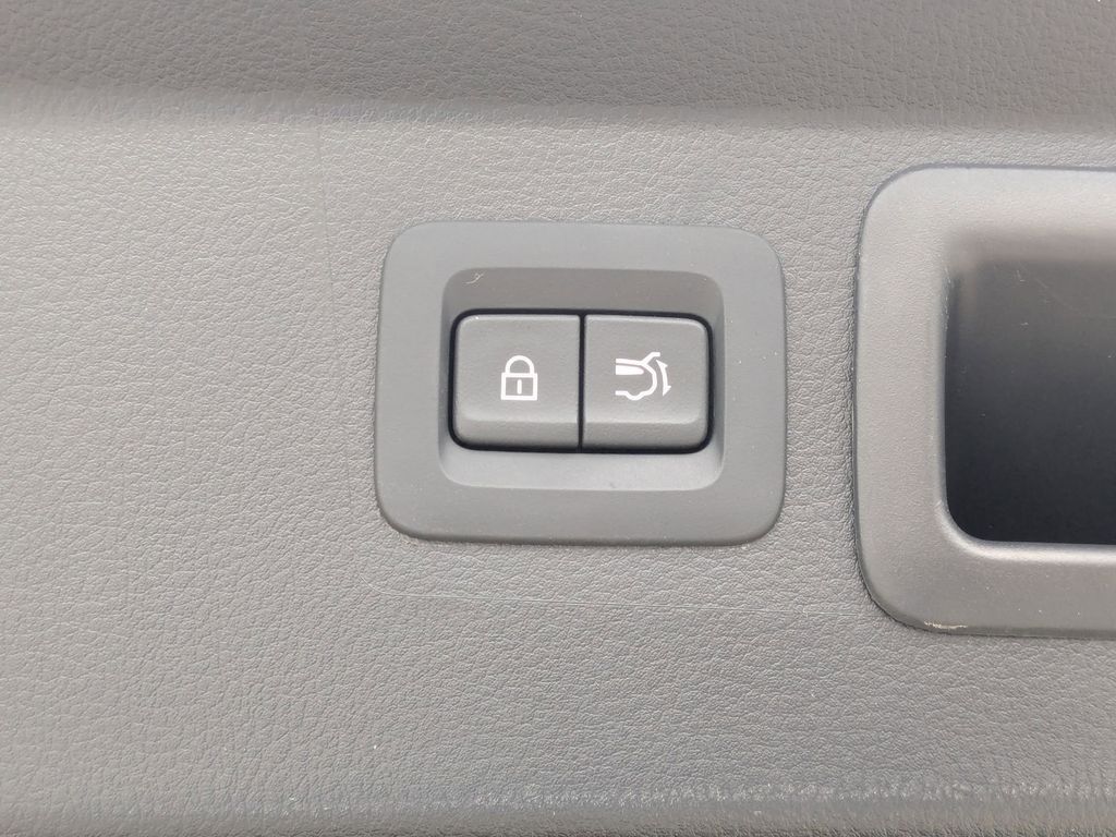 Thumbnail: 2025 Mazda CX-50 - 29