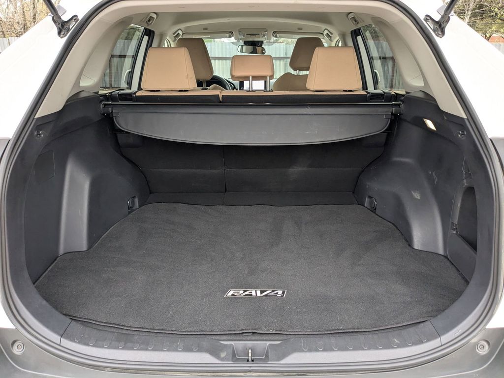 Thumbnail: 2025 Toyota RAV4 - 24