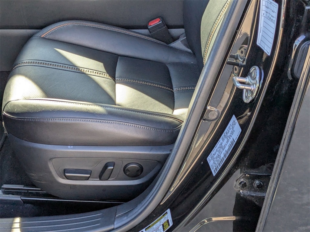 Thumbnail: 2025 Mazda CX-50 - 23