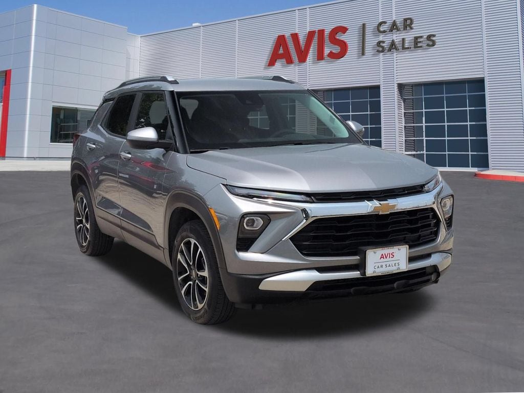 Thumbnail: 2025 Chevrolet TrailBlazer - 3