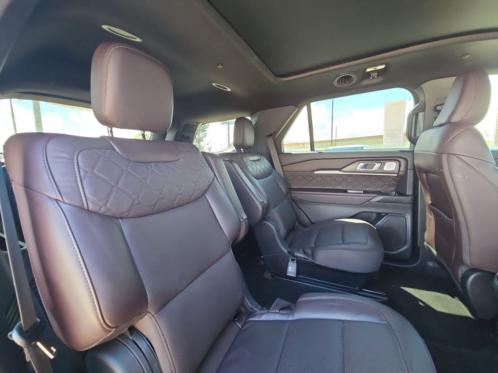 Thumbnail: 2025 Ford Explorer - 29