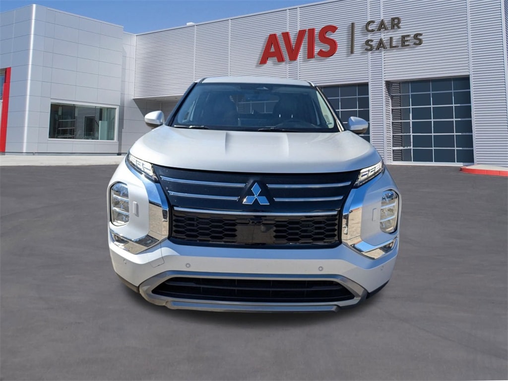 Thumbnail: 2025 Mitsubishi Outlander - 2