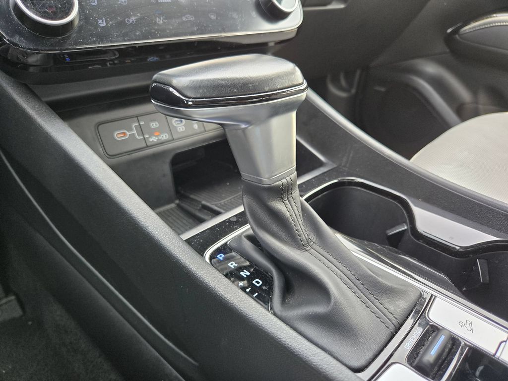 2025 Hyundai Santa Cruz Limited - Photo 25