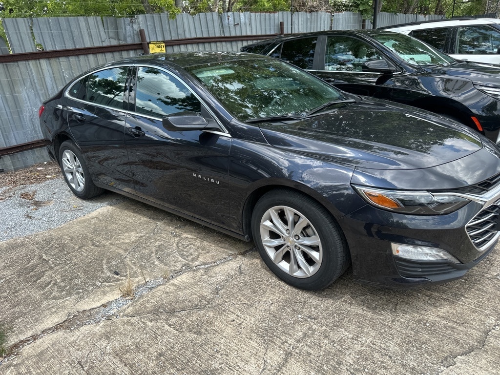 Thumbnail: 2023 Chevrolet Malibu - 3