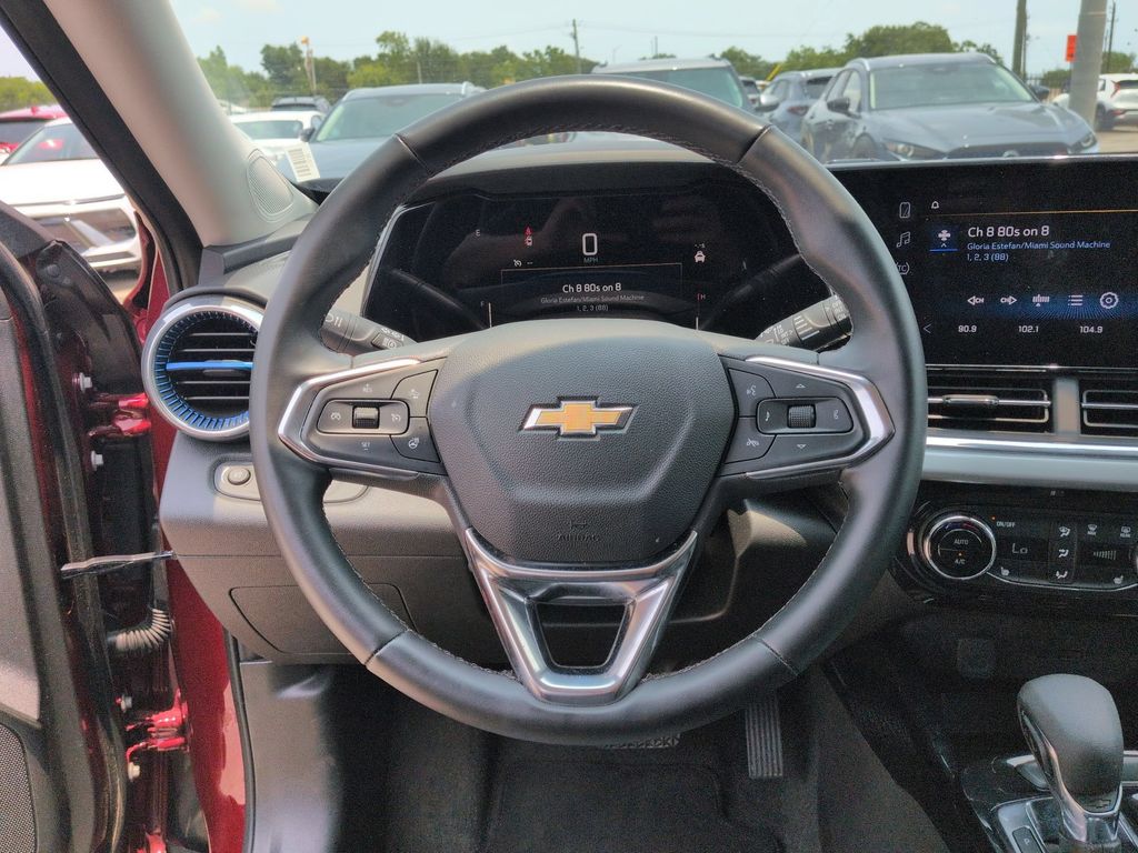 Thumbnail: 2025 Chevrolet Trax - 22