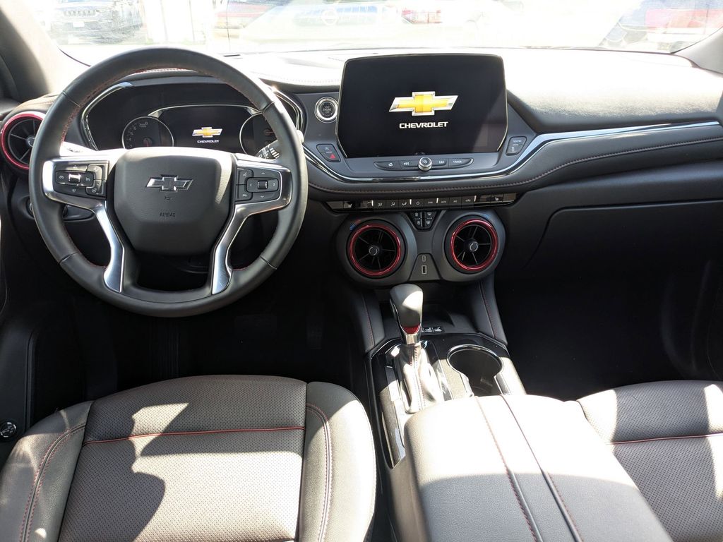 Thumbnail: 2025 Chevrolet Blazer - 26