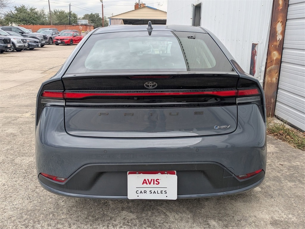 Thumbnail: 2025 Toyota Prius - 3