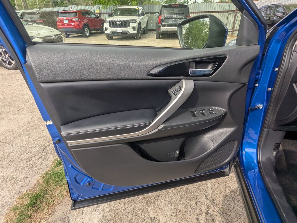 Thumbnail: 2025 Mitsubishi Eclipse Cross - 11