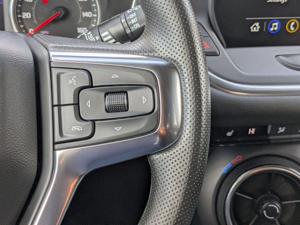 Thumbnail: 2025 Chevrolet Blazer - 17