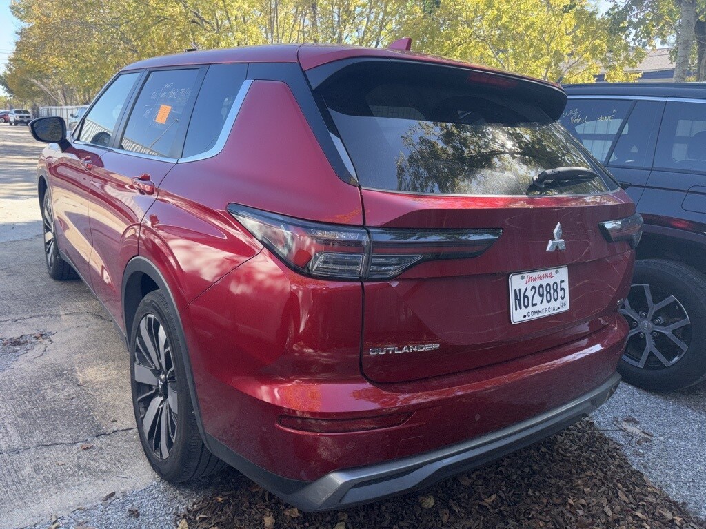 Certified 2025 Mitsubishi Outlander SE SUV