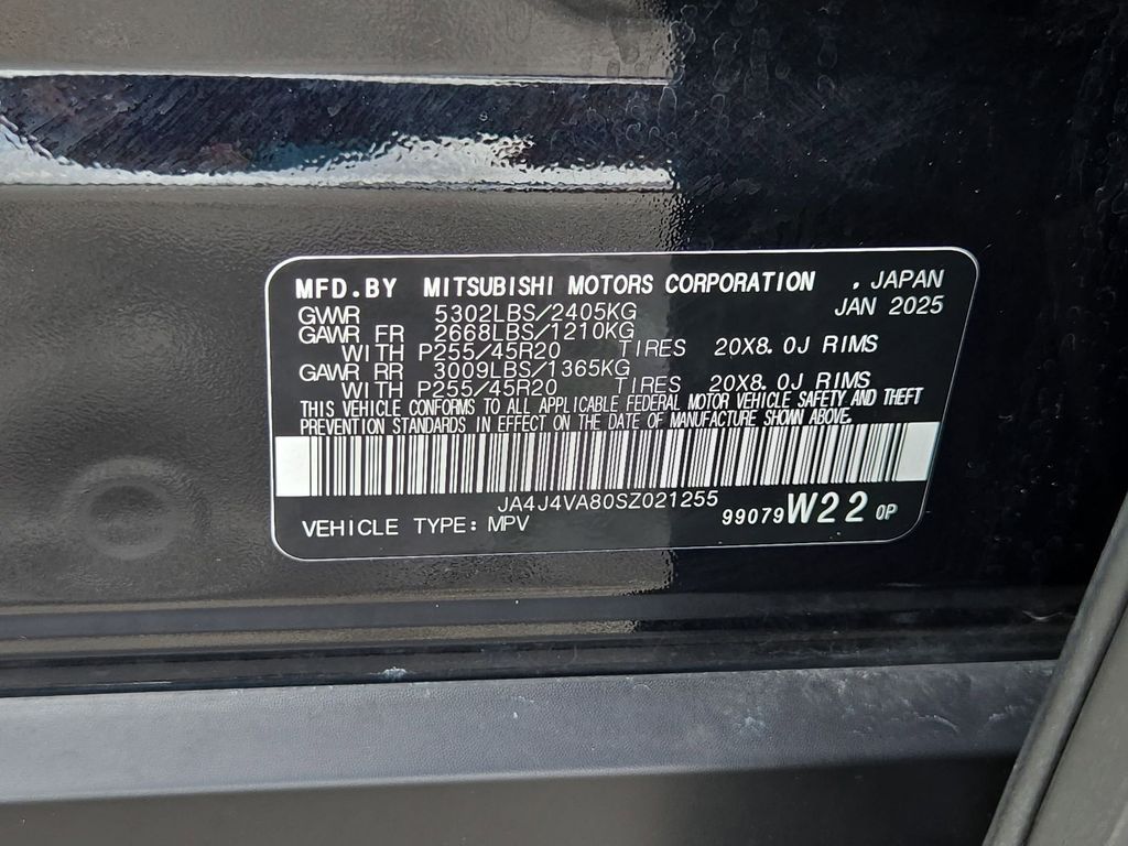 Thumbnail: 2025 Mitsubishi Outlander - 36