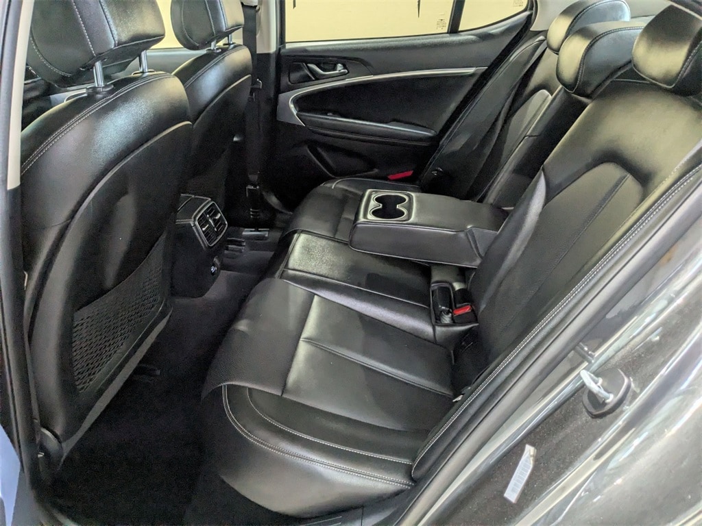 Thumbnail: 2023 Genesis G70 - 26