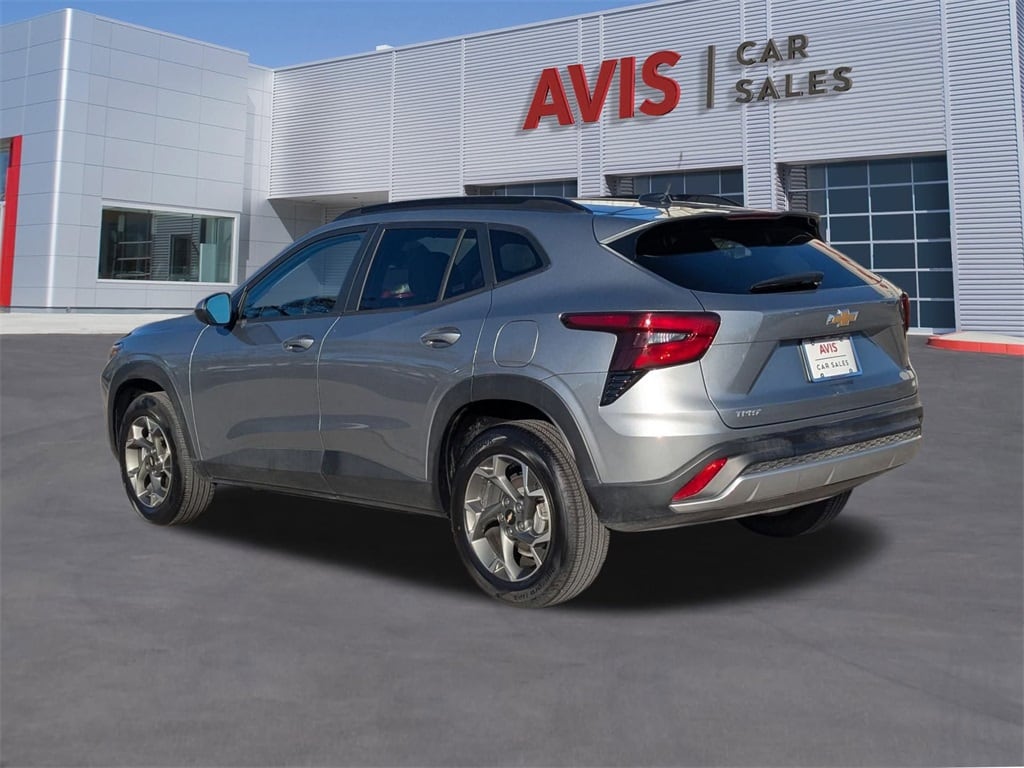 Thumbnail: 2025 Chevrolet Trax - 9