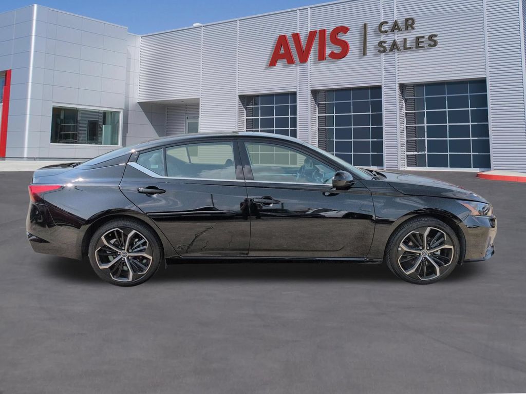 Thumbnail: 2025 Nissan Altima - 5