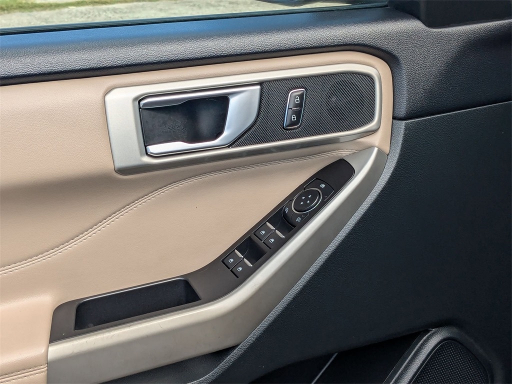 Thumbnail: 2023 Ford Explorer - 13