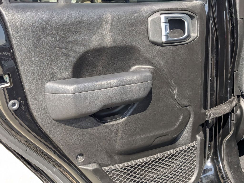 Thumbnail: 2025 Jeep Wrangler - 24