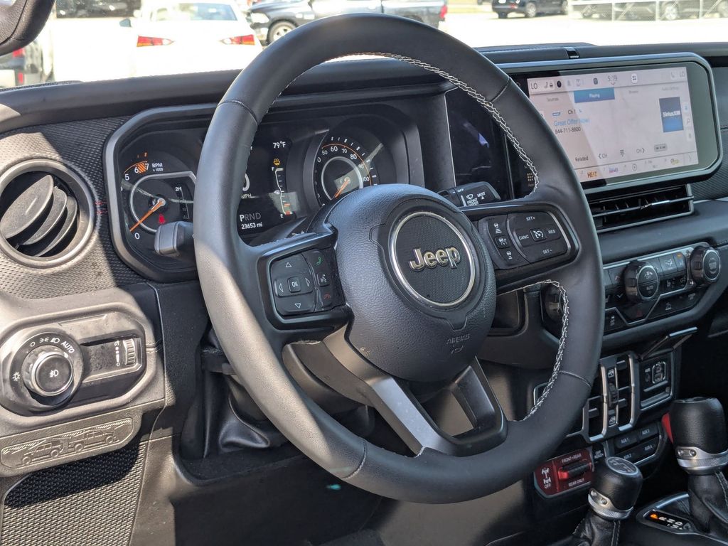 Thumbnail: 2025 Jeep Wrangler - 15