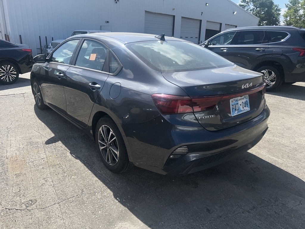 Thumbnail: 2024 Kia Forte - 6