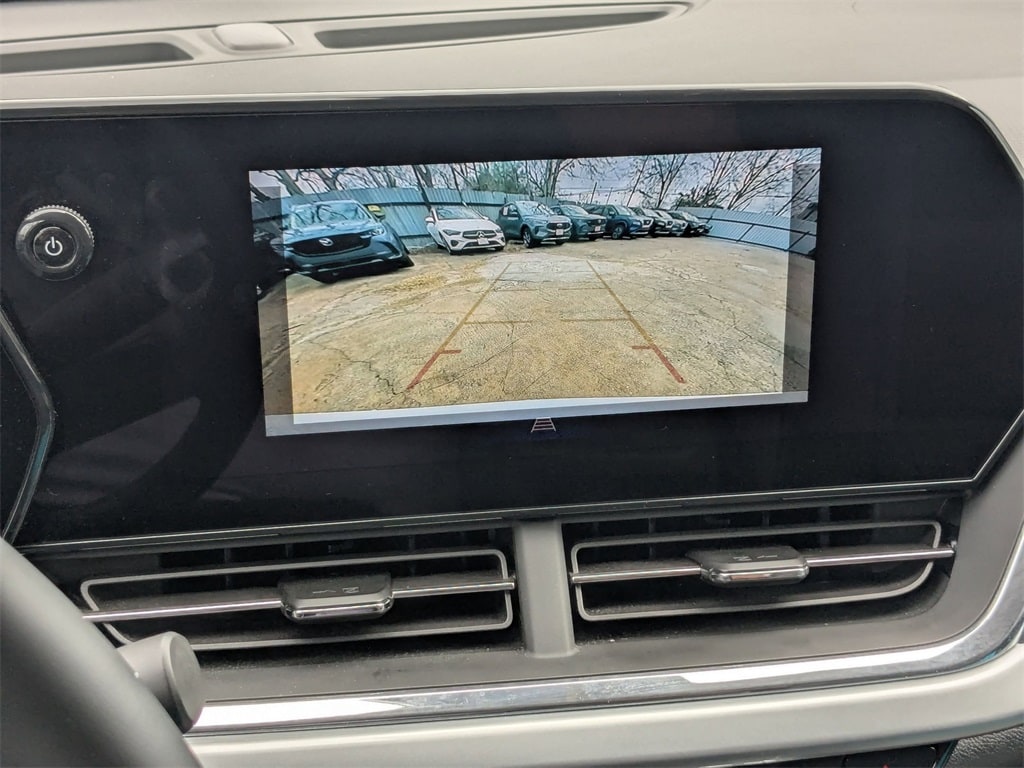 Thumbnail: 2025 Chevrolet Trax - 21