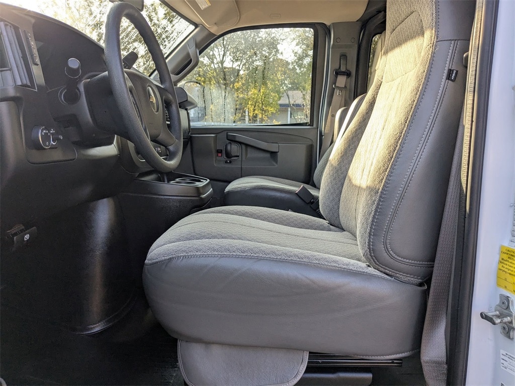 Thumbnail: 2023 Chevrolet Express - 18