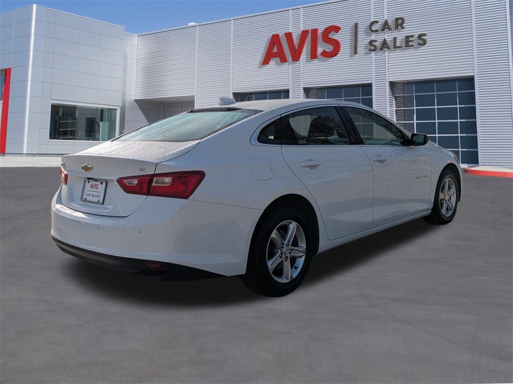 Thumbnail: 2024 Chevrolet Malibu - 6