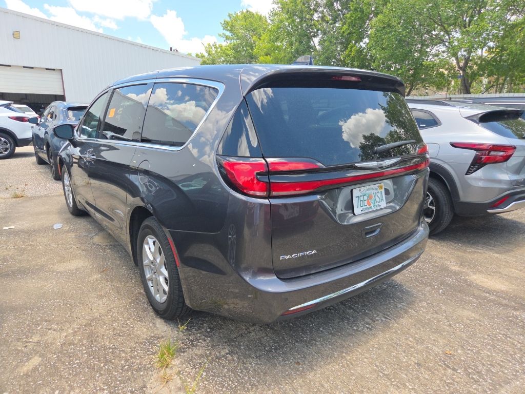 Thumbnail: 2023 Chrysler Pacifica - 7