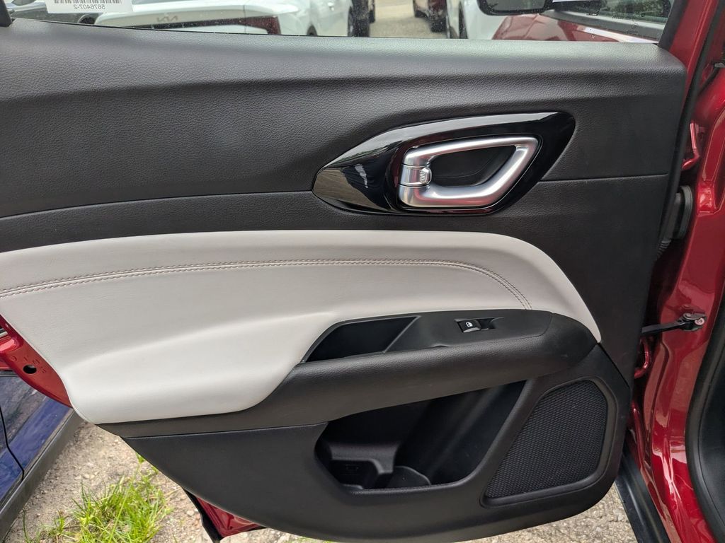 Thumbnail: 2025 Jeep Compass - 23