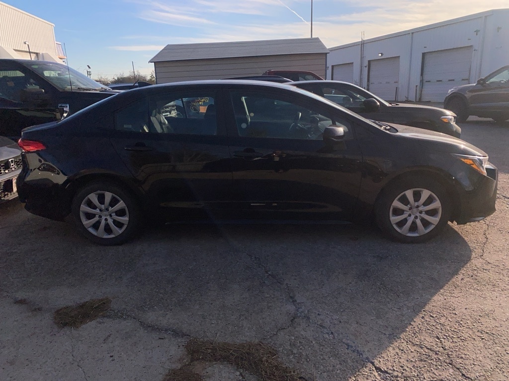 Certified 2025 Toyota Corolla LE Sedan