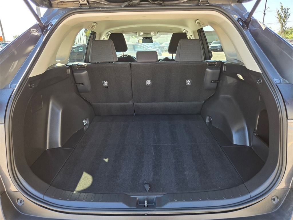 Thumbnail: 2025 Toyota RAV4 - 29