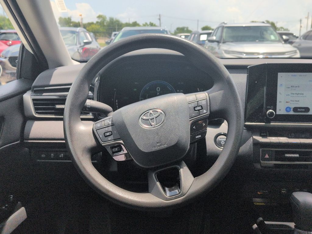 Thumbnail: 2025 Toyota Camry - 22